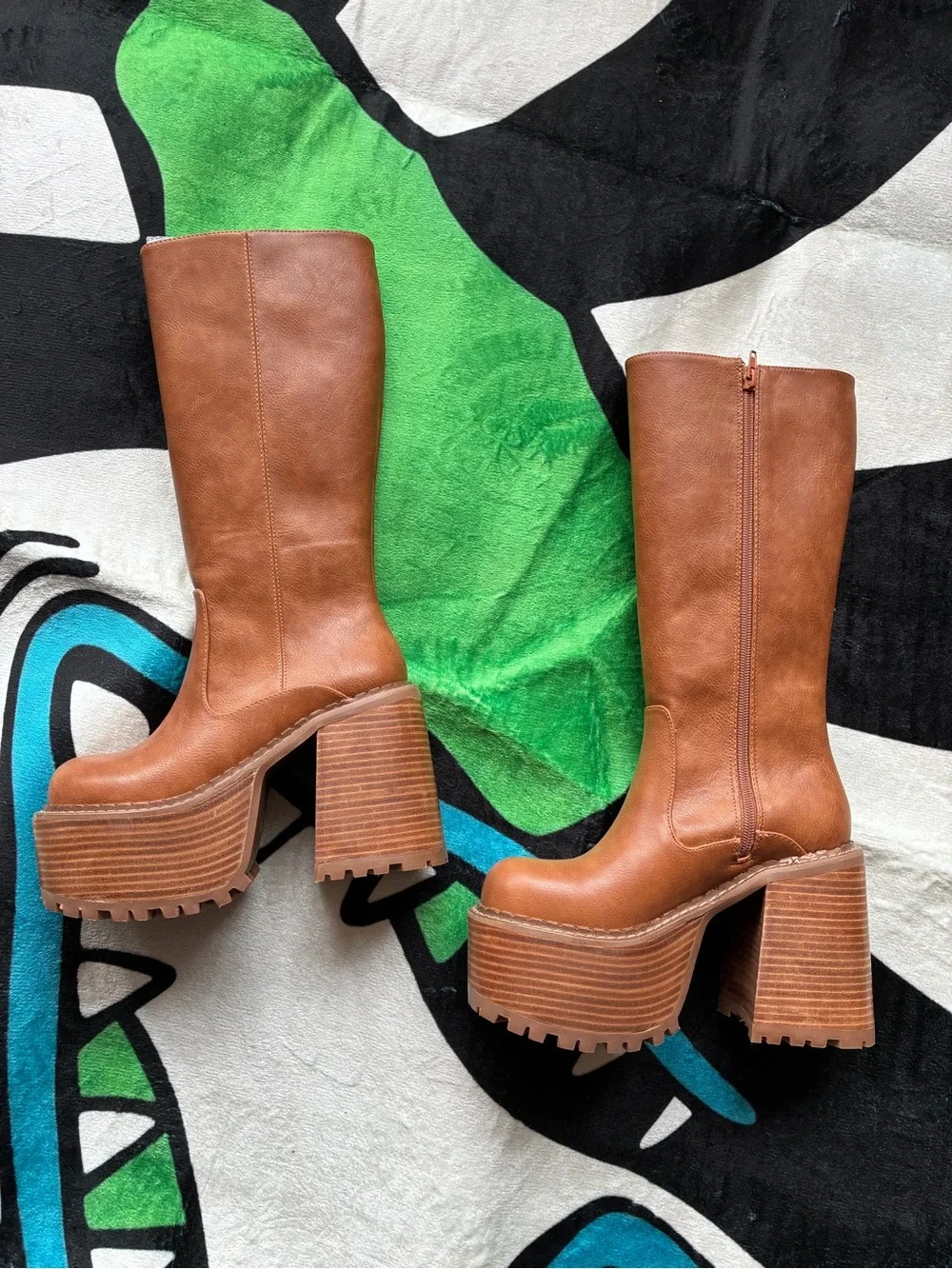dELiA*s vintage soul Chestnut Brown Tall Platform Boots NWOB 9